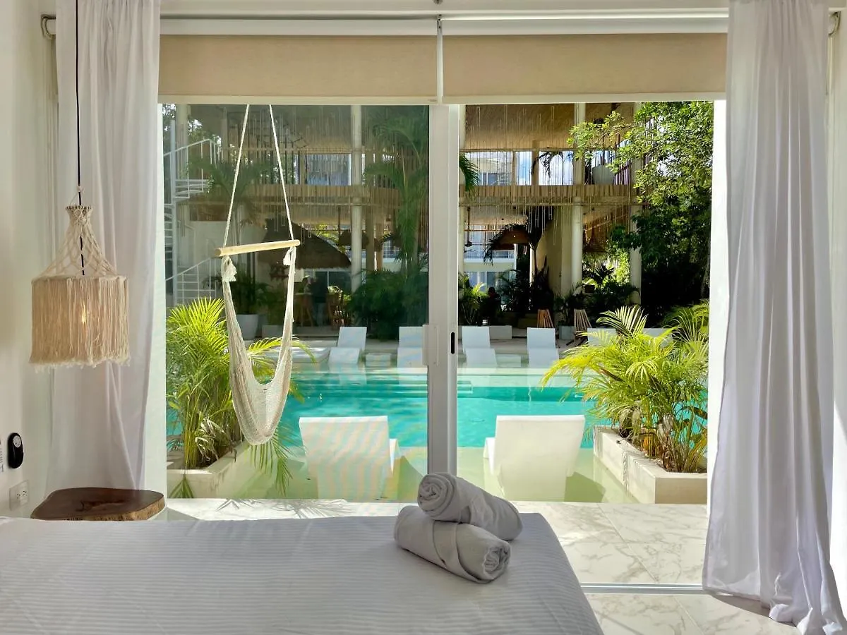 Beautiful Swim-Up Studio With Private Terrace, Pool And Jungle Gym Tulum Apartment