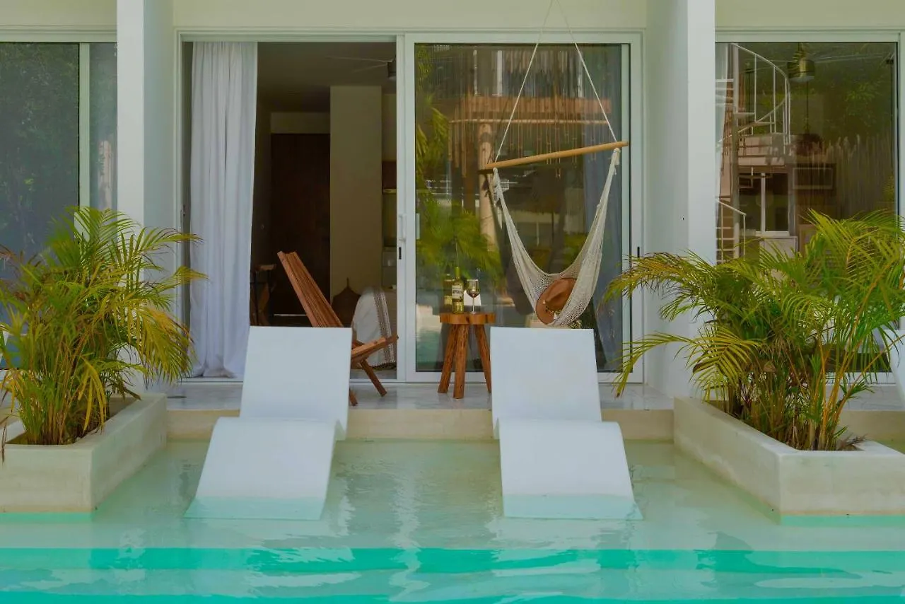 Apartment Beautiful Swim-Up Studio With Private Terrace, Pool And Jungle Gym Tulum